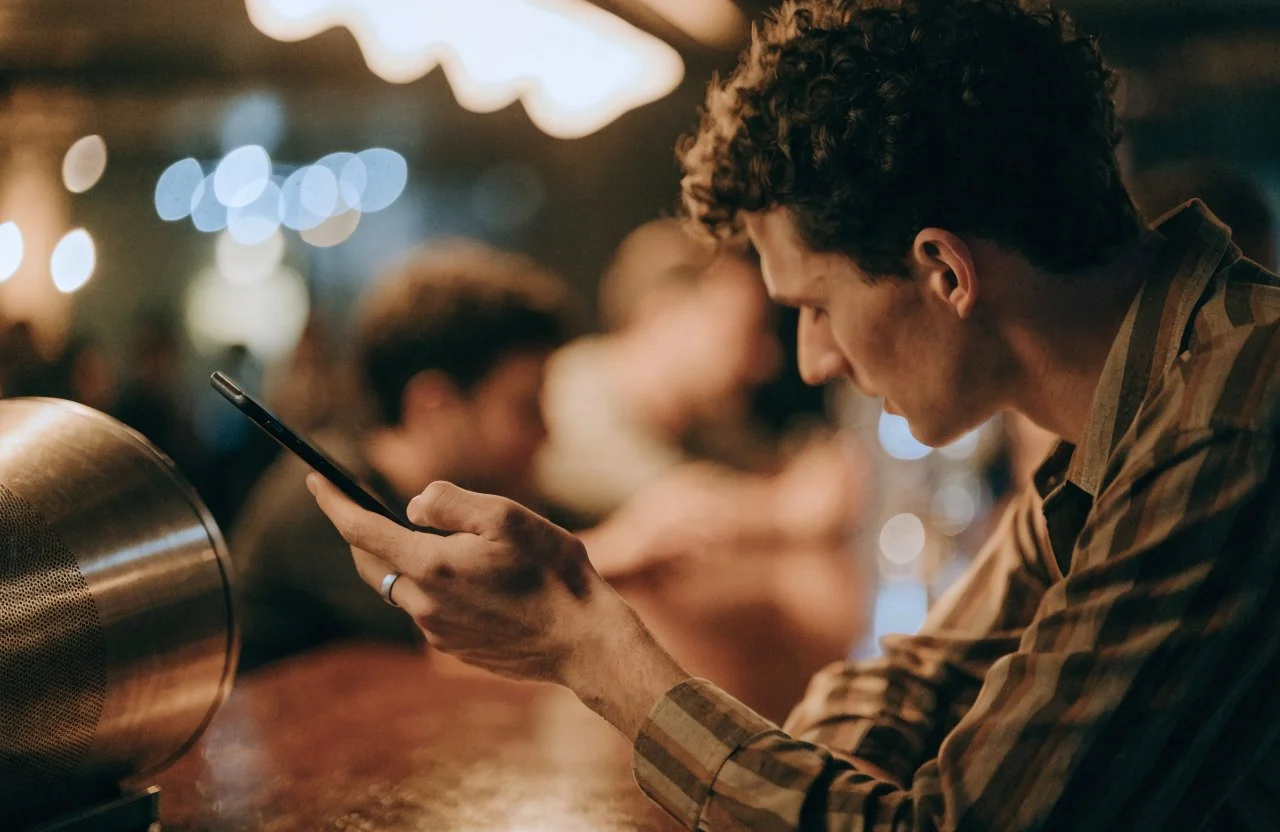 Programėlės dainoms atpažinti: pagal garsą, niūniavimą ar žodžius. Programėlės dainoms atpažinti: pagal garsą, niūniavimą ar žodžius.