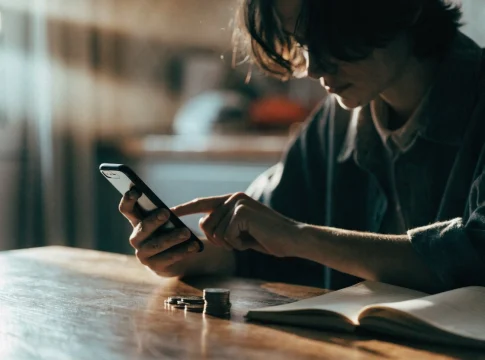 Ganhar dinheiro com aplicativos: quanto cada tipo de app paga por mês