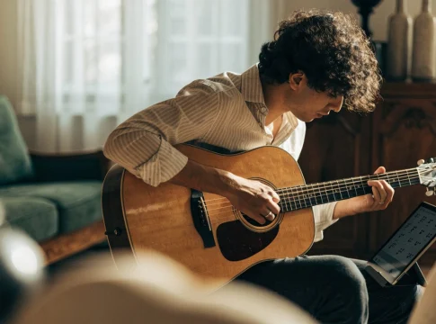 Aplicativos para aprender a tocar instrumentos: rotina de 15 minutos