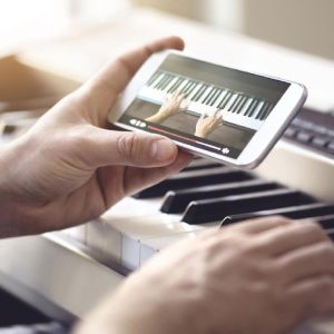 ابتدائیوں کے لیے بہترین مفت میوزک ایپس